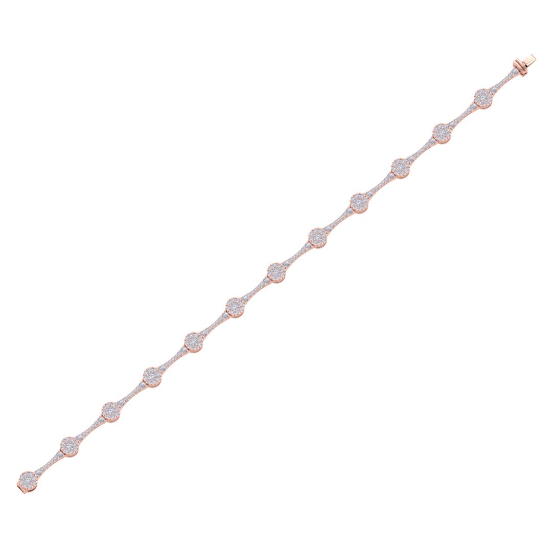 Bracelet in rose gold with white diamonds of 2.31 ct in weight