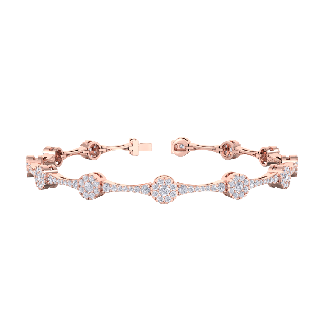 Bracelet in rose gold with white diamonds of 2.31 ct in weight