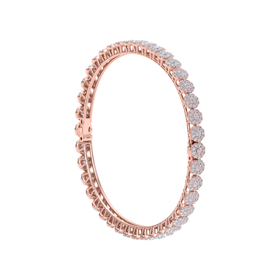 Diamond bracelet in rose gold with white diamonds of 2.28 ct in weight