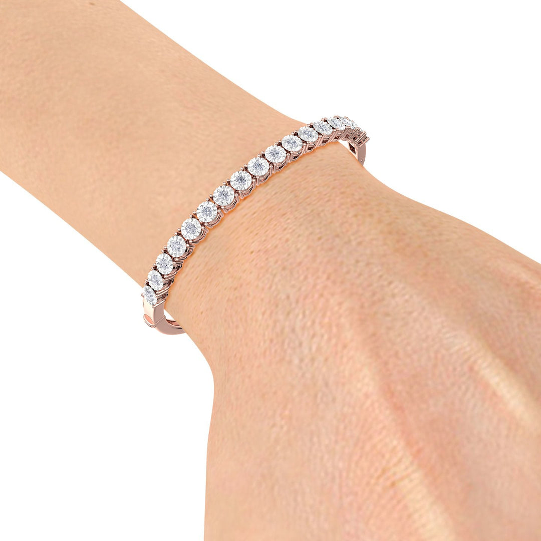 Bangle with miracle plates in white gold with white diamonds of 1.53 ct in weight