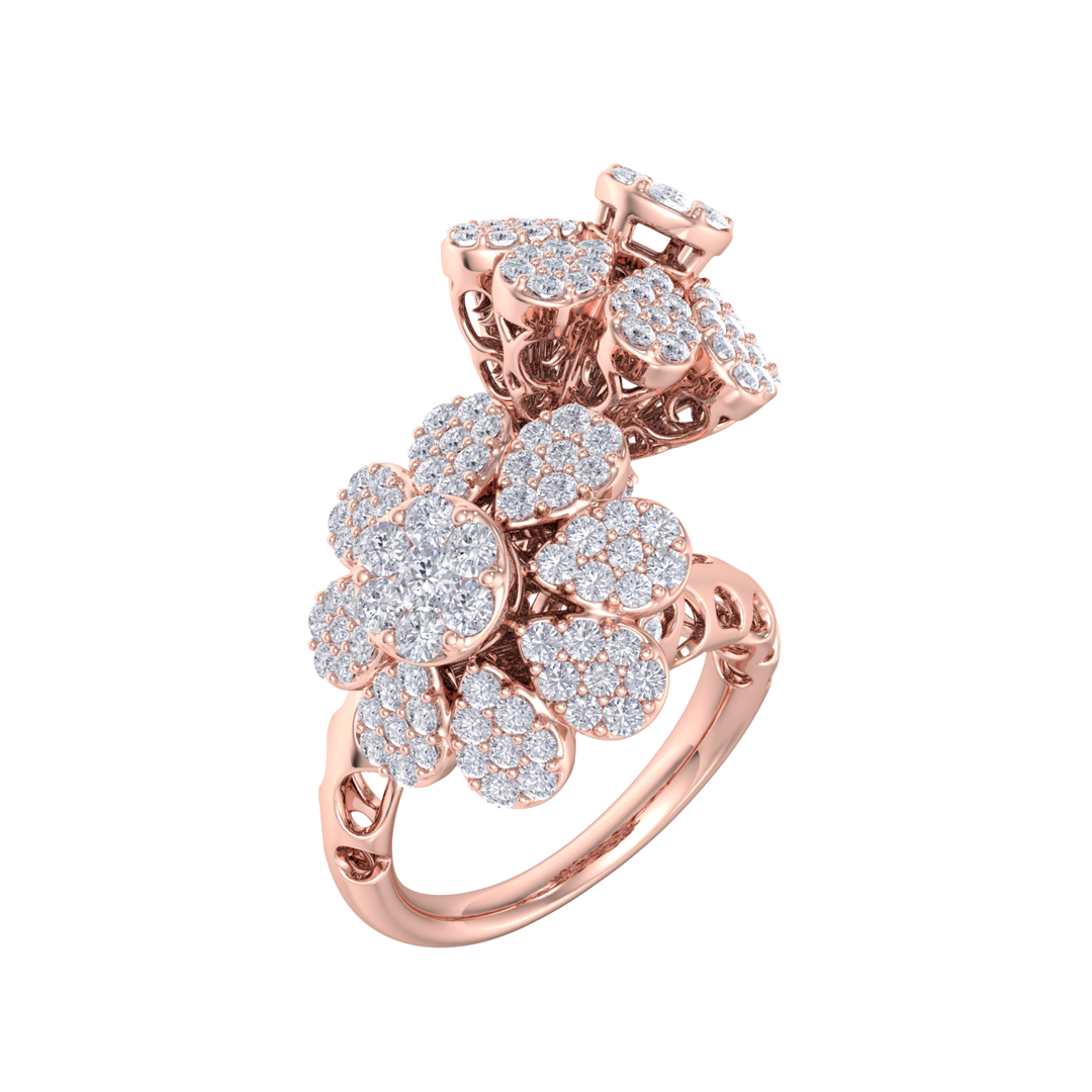 flower ring in rose gold with white diamonds of 1.62 ct in weight