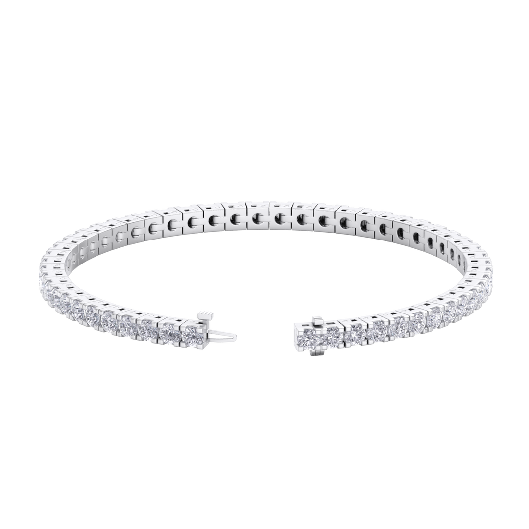 Tennis bracelet in yellow gold with white diamonds of 5.72 ct in weight