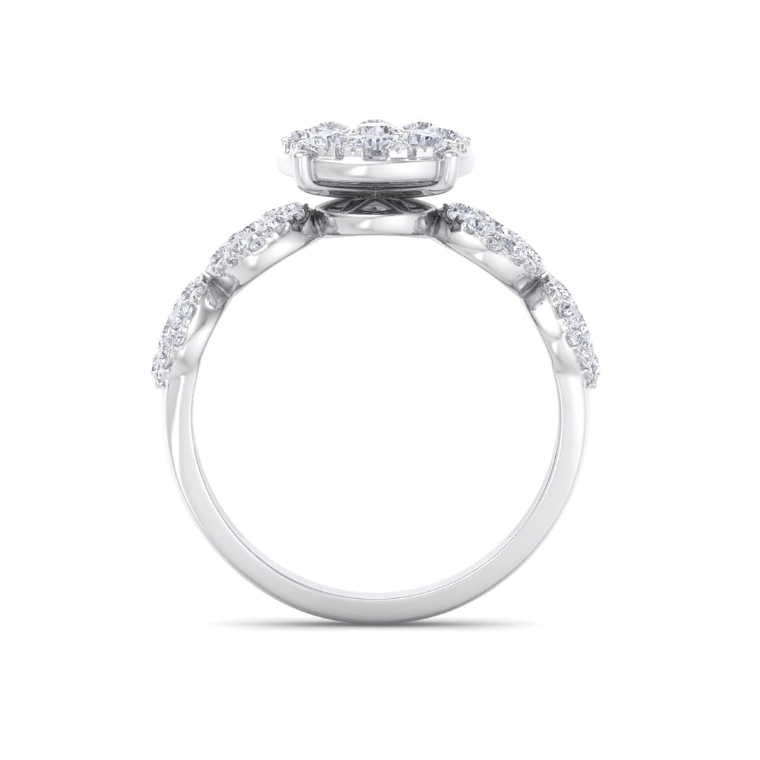 Bridal ring in white gold with white diamonds of 2.29 ct in weight