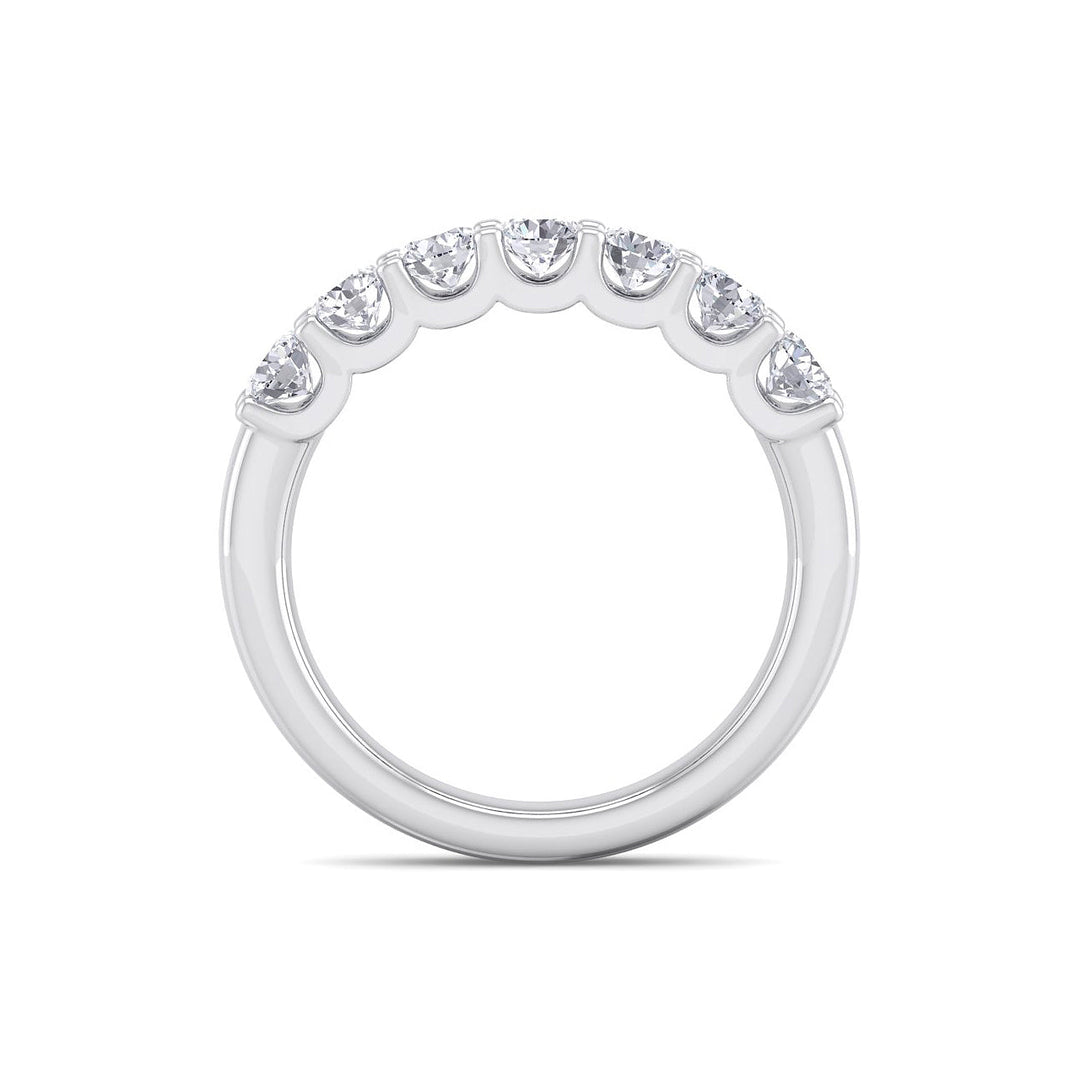 Pavé diamond ring in white gold with white diamonds of 1.10 ct in weight