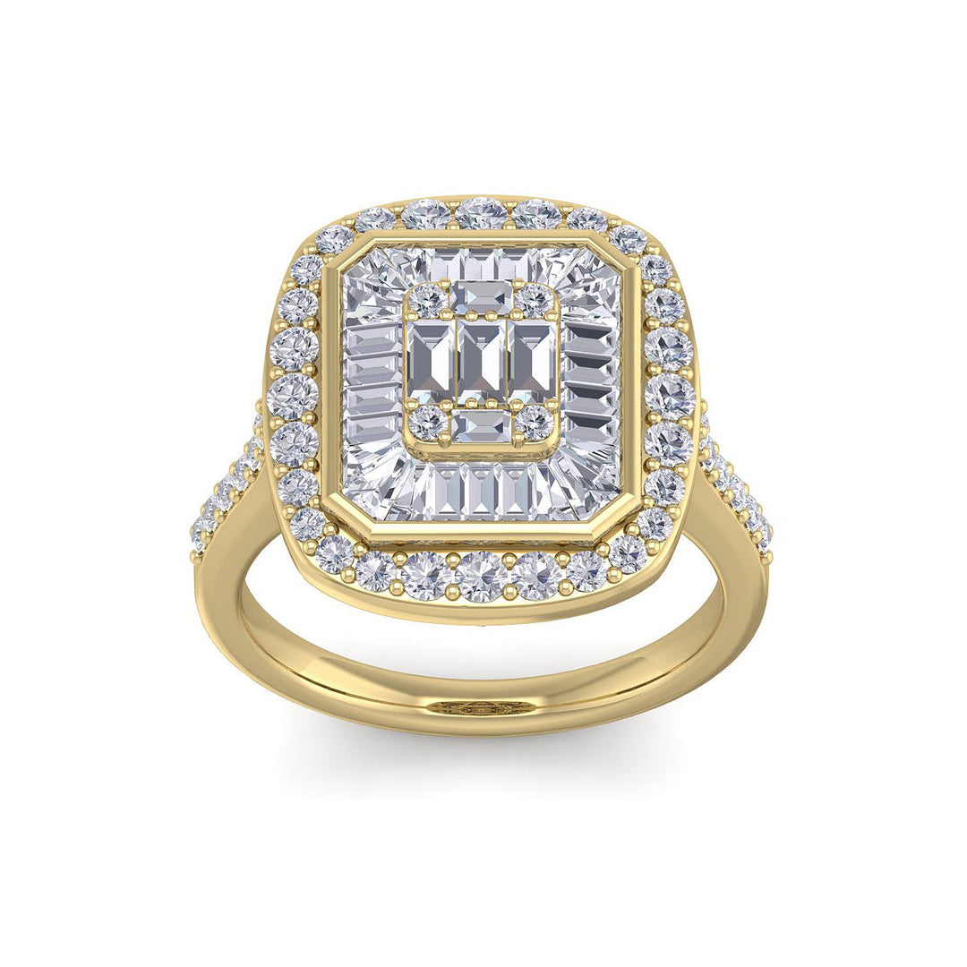 Beautiful Ring in yellow gold with white diamonds of 3.07 ct in weight