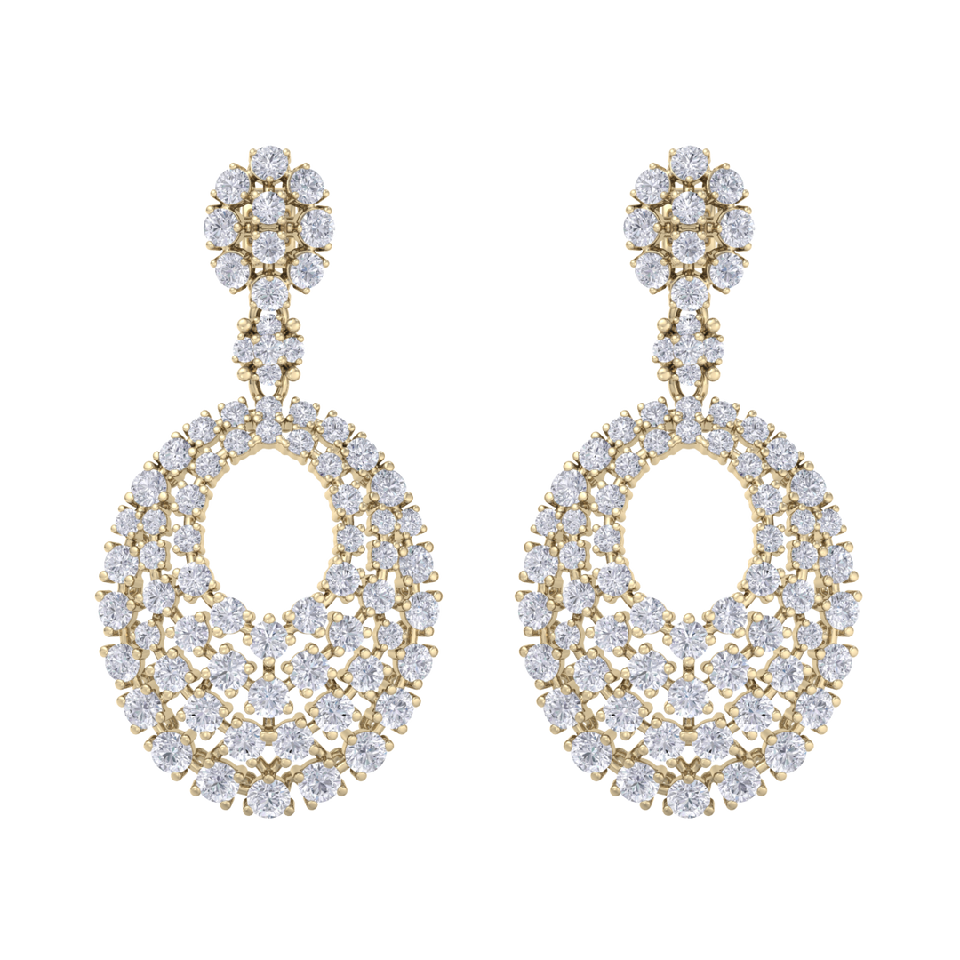 Classic earrings in white gold with white diamonds of 5.40 ct in weight