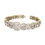 Load image into Gallery viewer, Statement bracelet in yellow gold with white diamonds of 3.09 ct in weight
