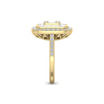 Load image into Gallery viewer, Beautiful Ring in yellow gold with white diamonds of 3.07 ct in weight
