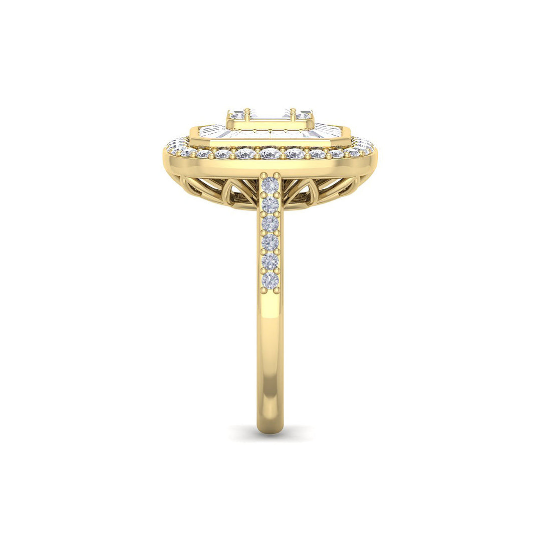 Beautiful Ring in yellow gold with white diamonds of 3.07 ct in weight