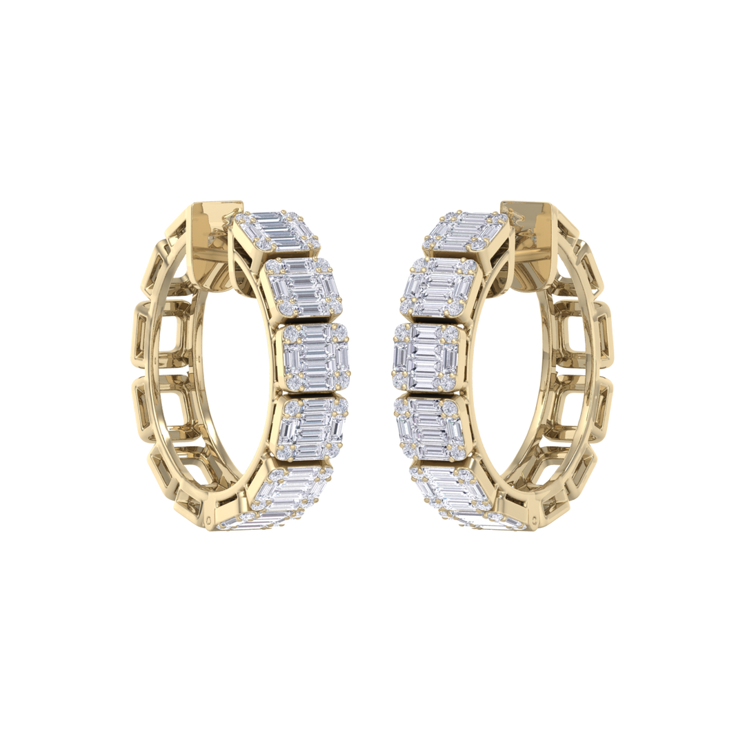 Baguette diamond hoop earrings in yellow gold with white diamonds of 4.56 ct in weight