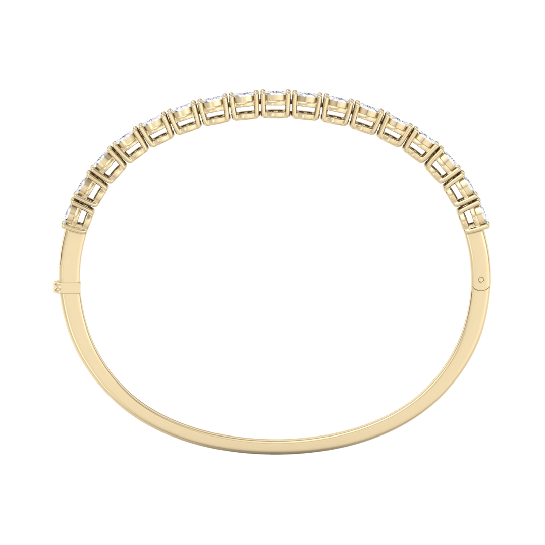 Bangle with miracle plates in rose gold with white diamonds of 1.53 ct in weight