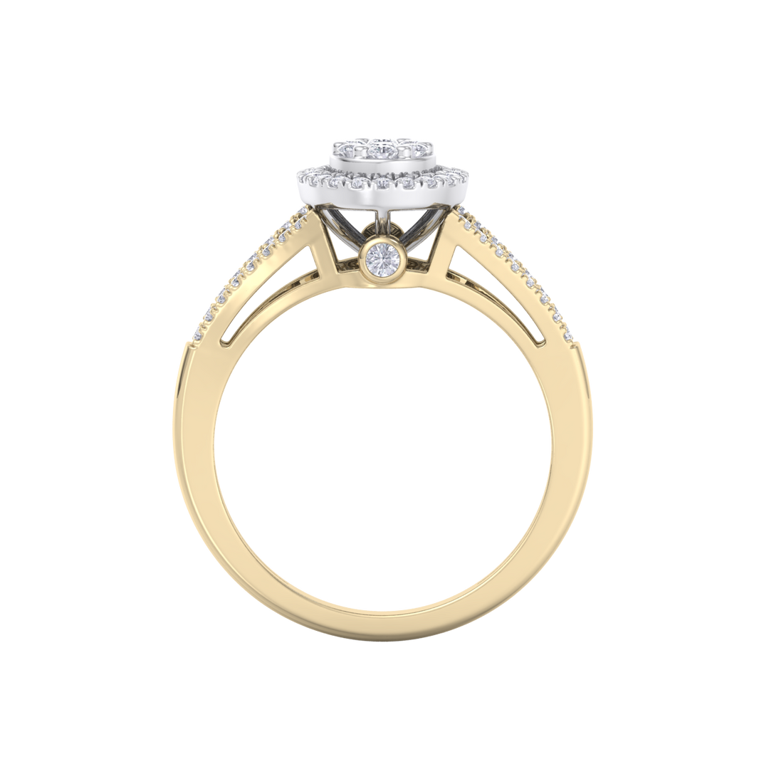 Cluster engagement ring in yellow gold with white diamonds of 0.44 ct in weight