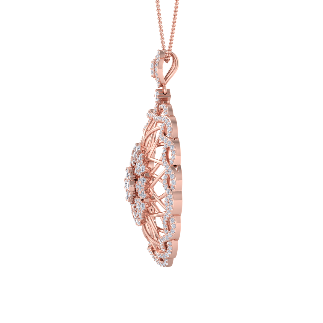 Oval pendant in rose gold with white diamonds of 1.97 ct in weight