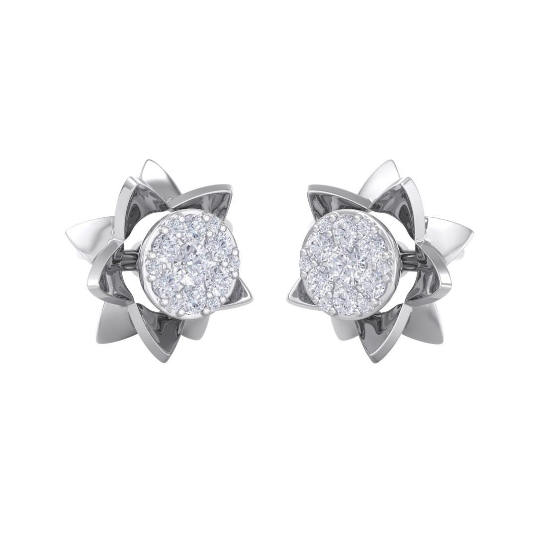 Flower shaped stud earrings in yellow gold with white diamonds of 0.62 ct in weight