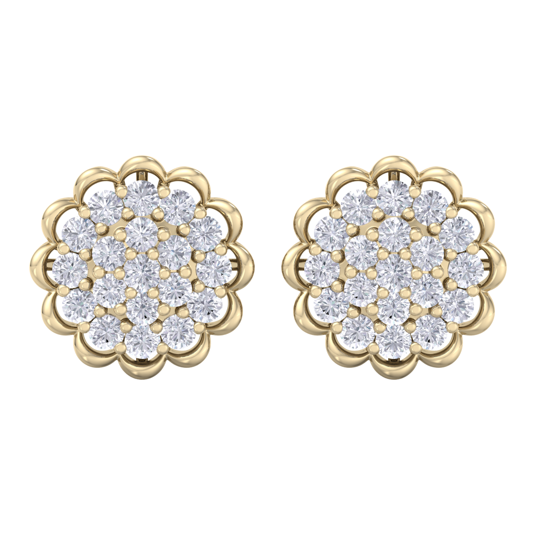 Round shaped stud earrings in yellow gold with white diamonds of 1.66 ct in weight