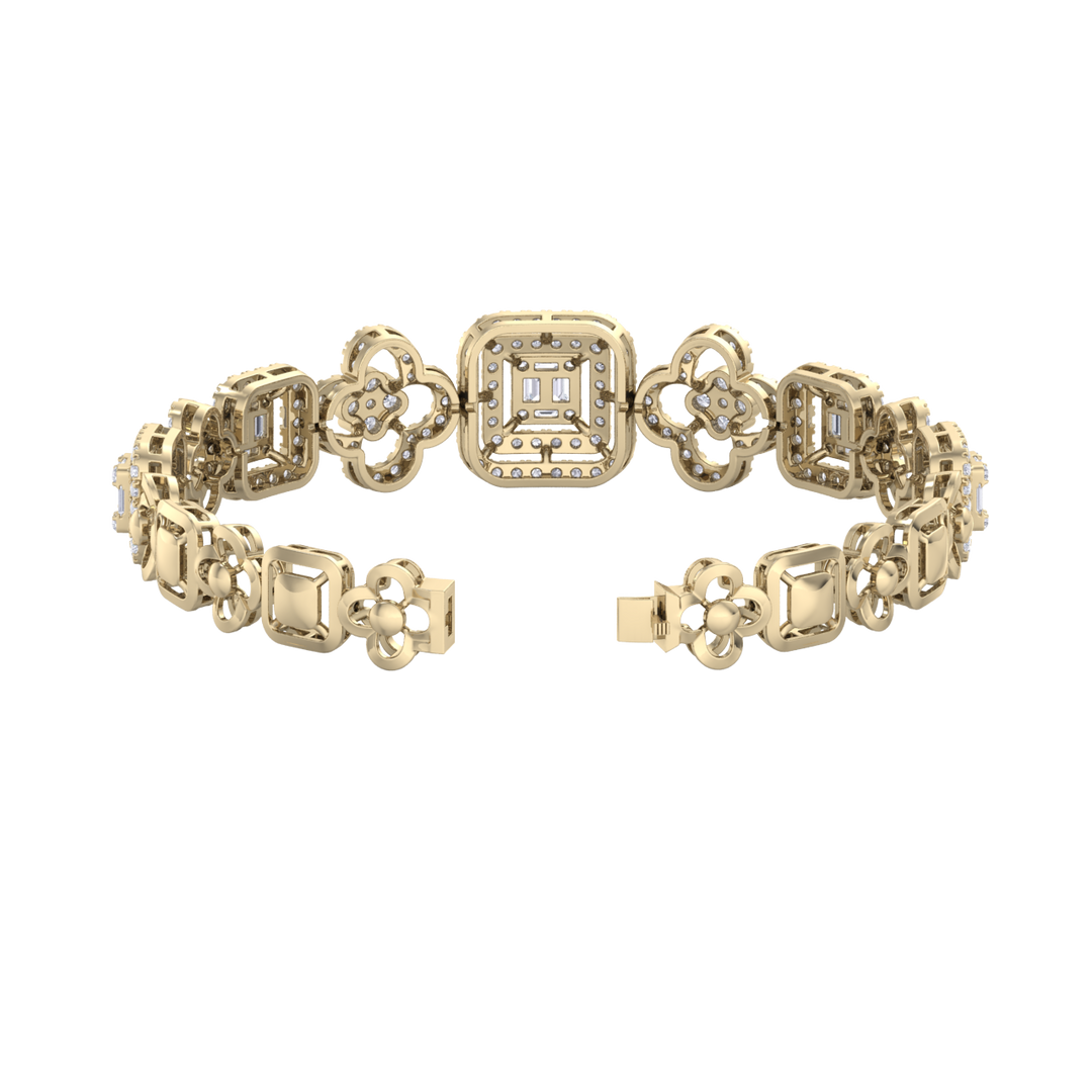 Statement bracelet in yellow gold with white diamonds of 2.82 ct in weight